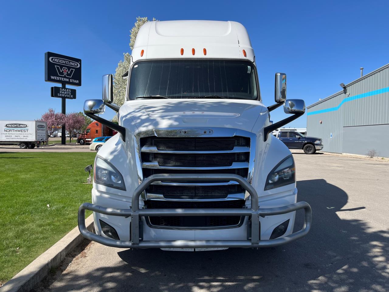 Truck Details - Freightliner Northwest