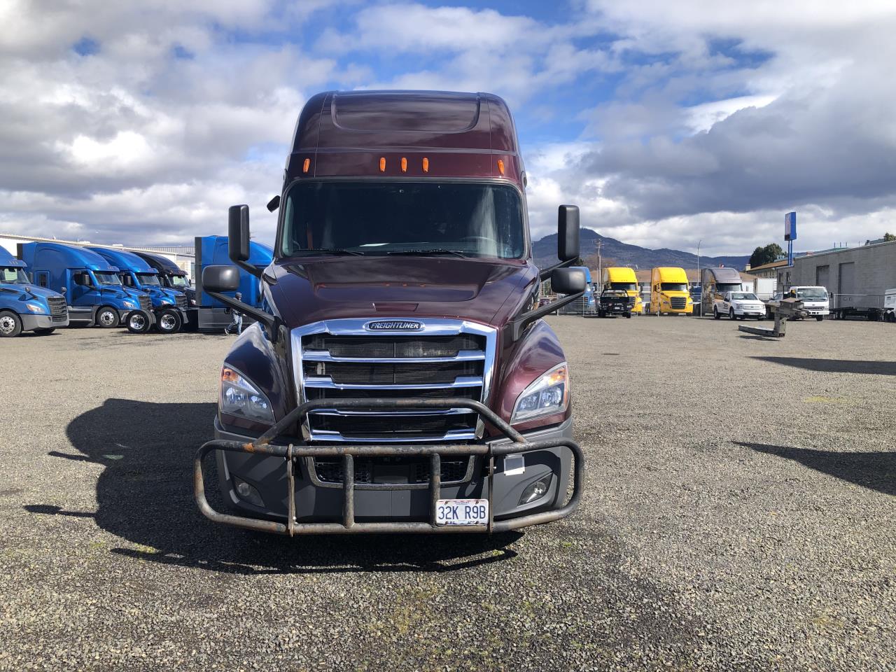 Truck Details - Freightliner Northwest