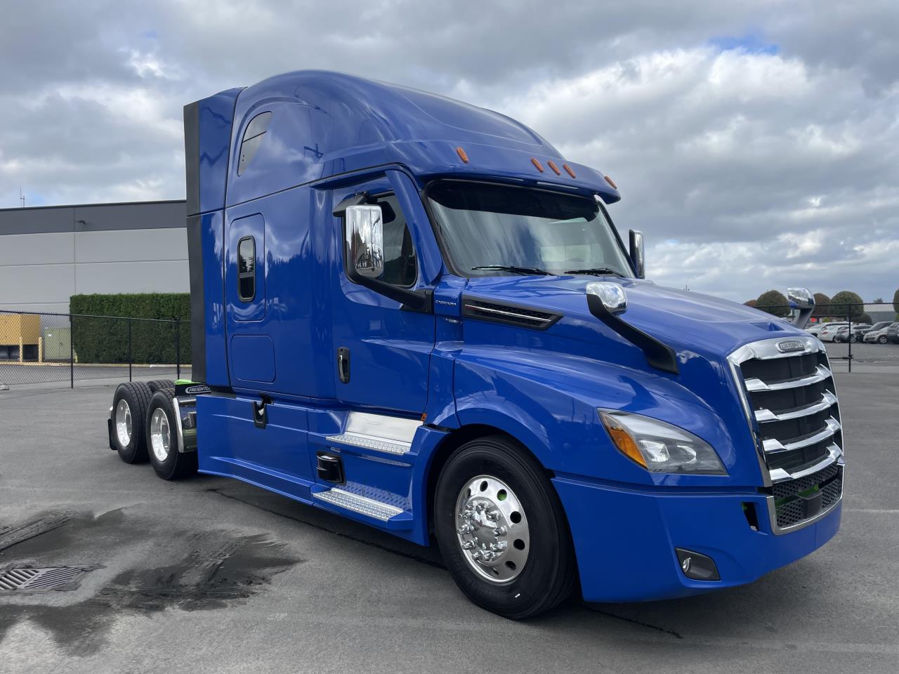 Truck Details - Freightliner Northwest